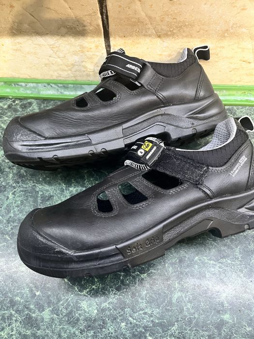 Робоче взуття ARBESKO Швеція. Робочі сандалі