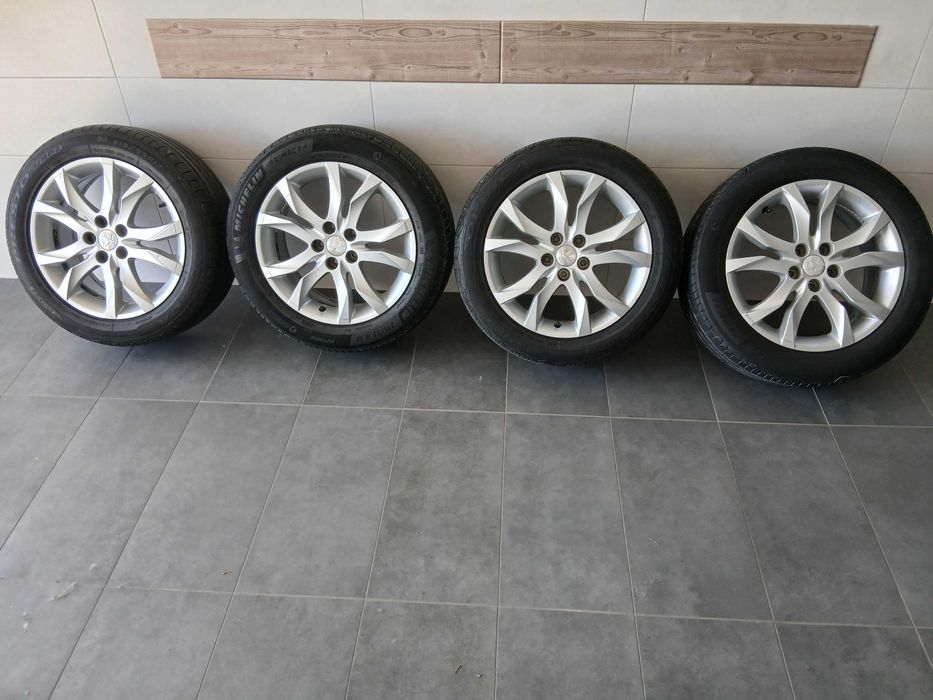 Koła peugeot 508 w ładnym stanie
