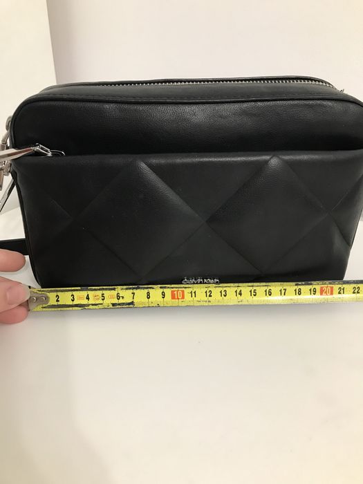 Listonoszka Calvin Klein