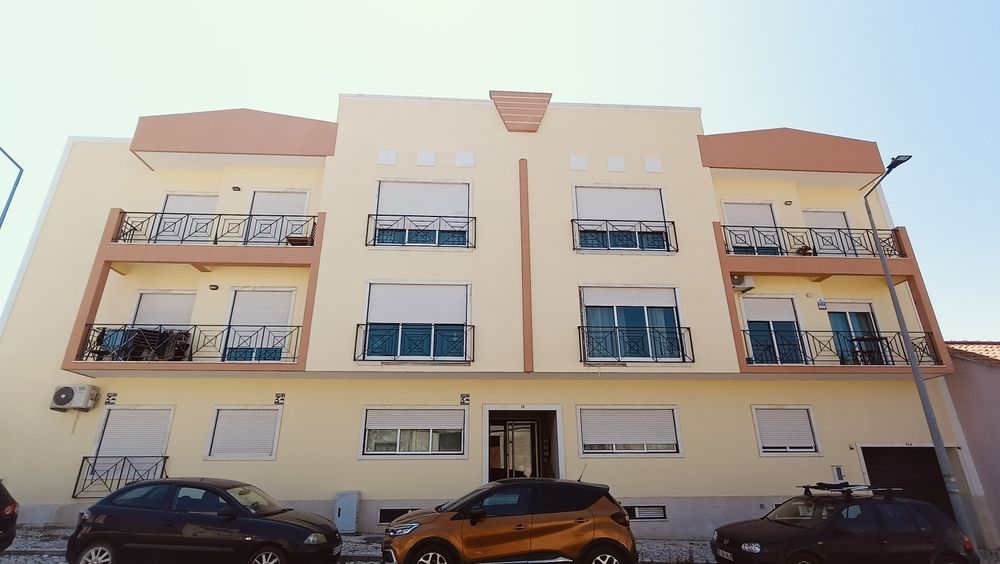 Apartamento T4 com garagem e arrecadação