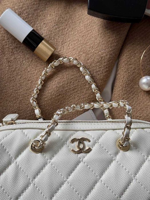 Chanel Mini Classic Bowling Bag Cream/Кремова мінісумка Шанель
