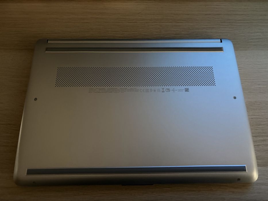 PC HP modelo 14s-dq0008np