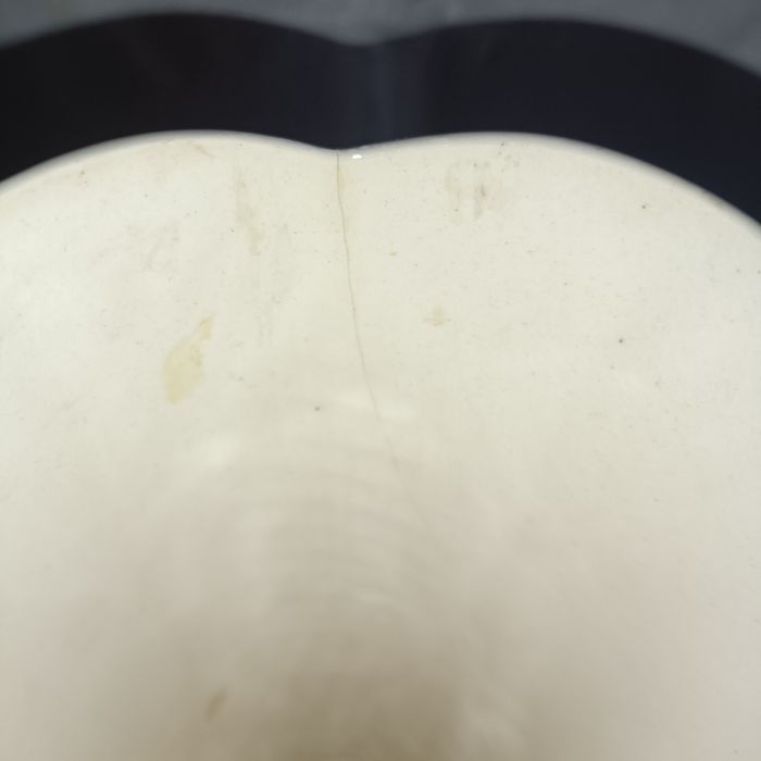 Ваза фарфоровая тонкая