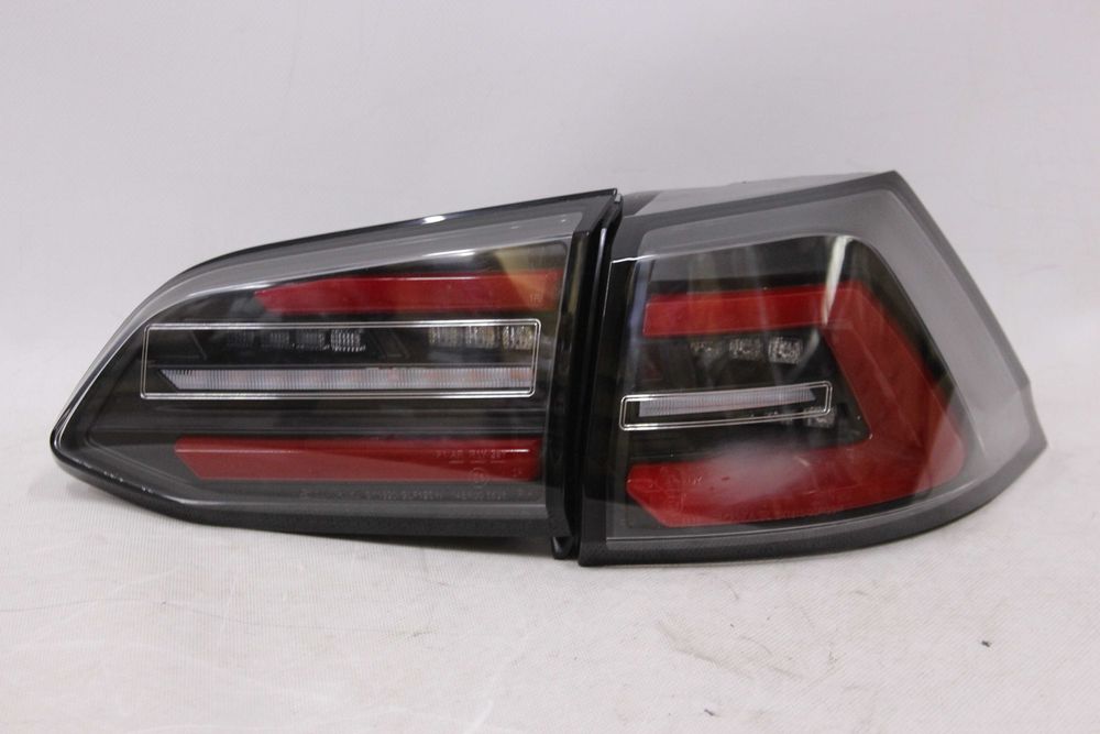 Lampy tył tylne VW GOLF VII 7 17-19 Lift KOMBI NEON Dynamic FULL LED