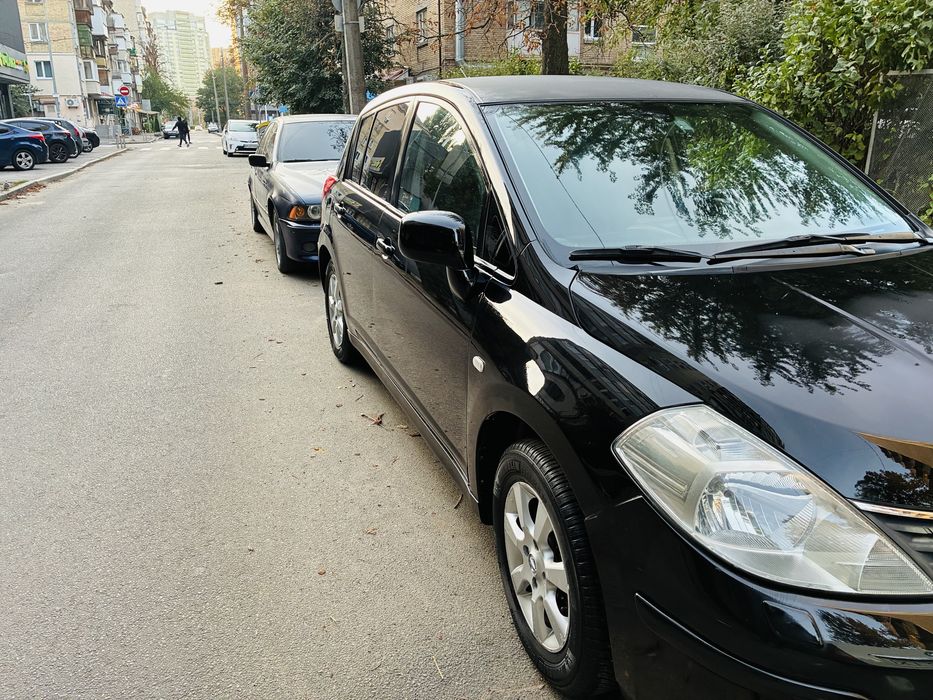 Nissan Tiida 1.6 ( механіка)