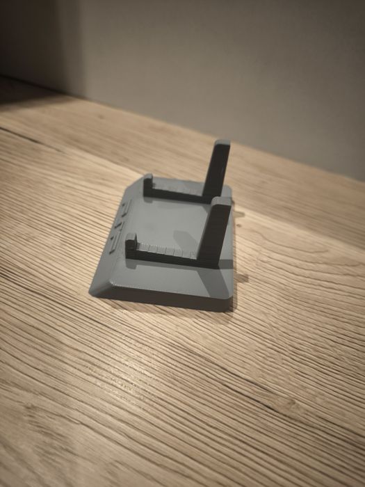 Stojak pod konsole PsP