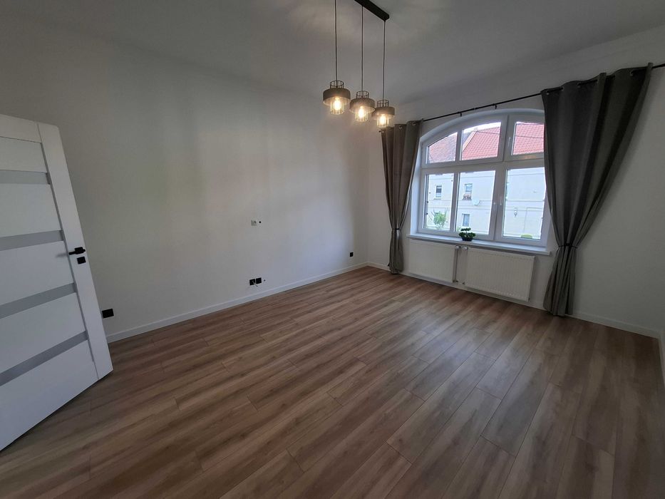 Piękne słoneczne dwustronne mieszkanie z ogródkiem