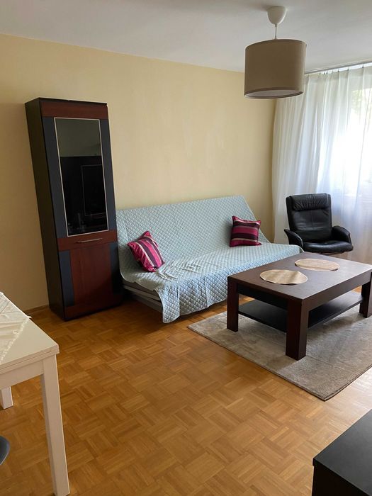 1 duży pokój z balkonem dla studentki do wynajęcia W-wa Żoliborz, ochrona, park