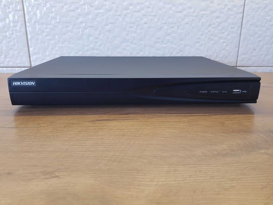 Rejestrator Hikvision DS-7608NI-E2/A  , 8 kamer , 6MPX