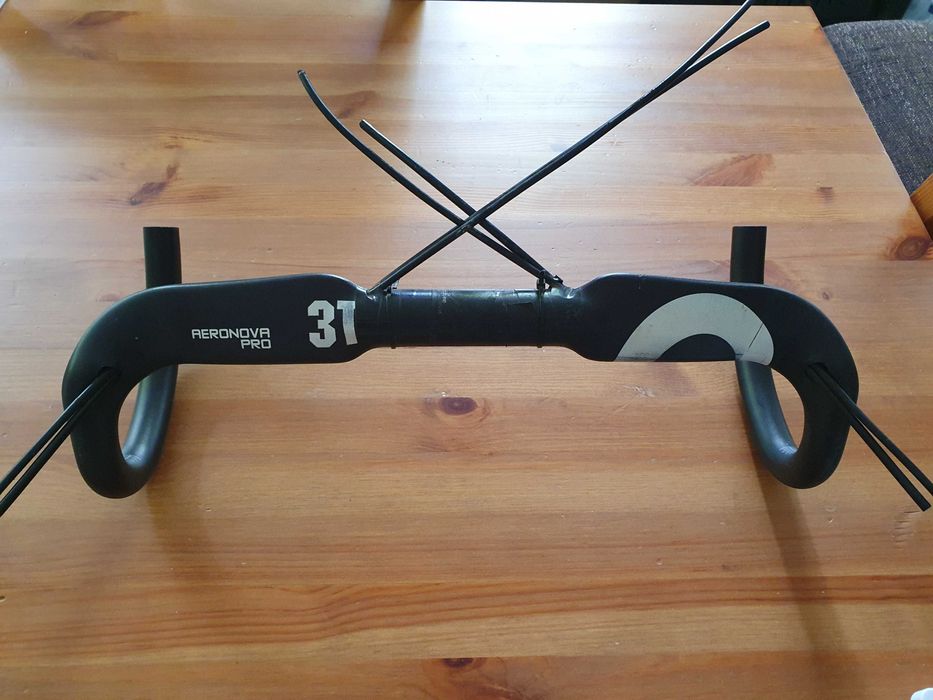 Guiador de bicicleta de estrada 3T Aeronova Pro