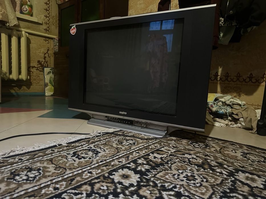 Продам телевизор