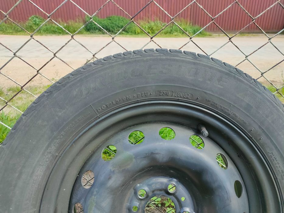 Kompletne letnich opony z felgami 195/65 R15