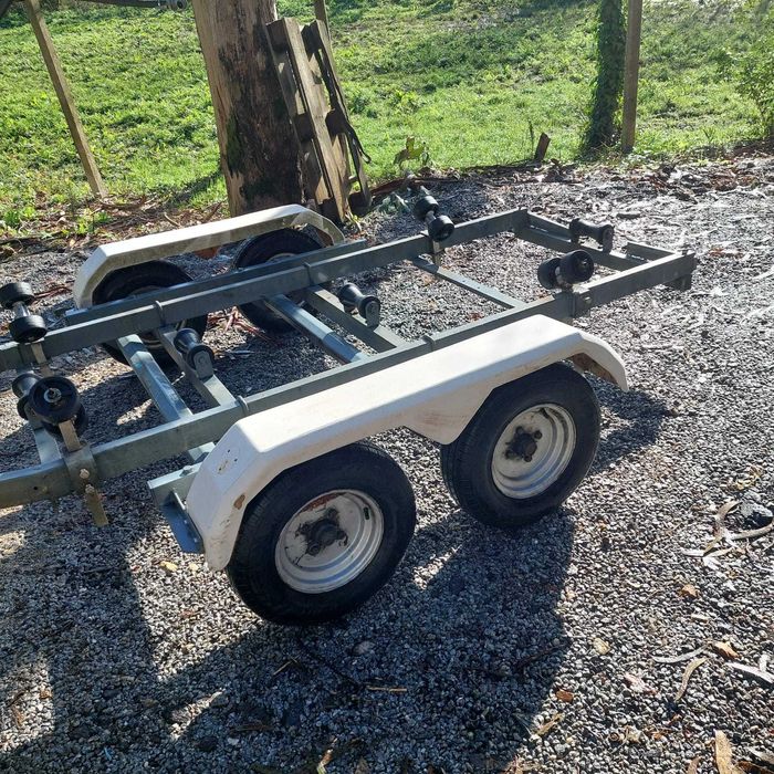 Reboque para embarcação até 5metros