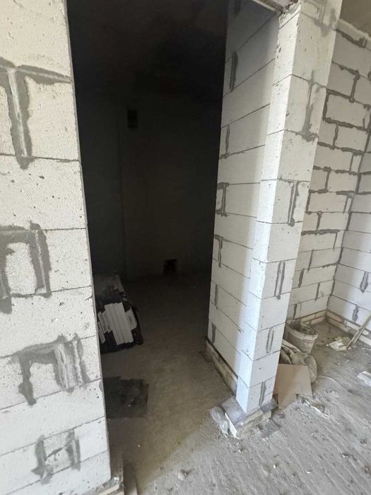 Продаж 2 кімнатна 55 мкв Львів Винники 7 секція 3 поверх