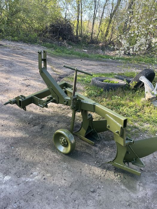 продам плуг до мінітрактора