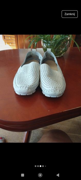 Buty mokasyny biale