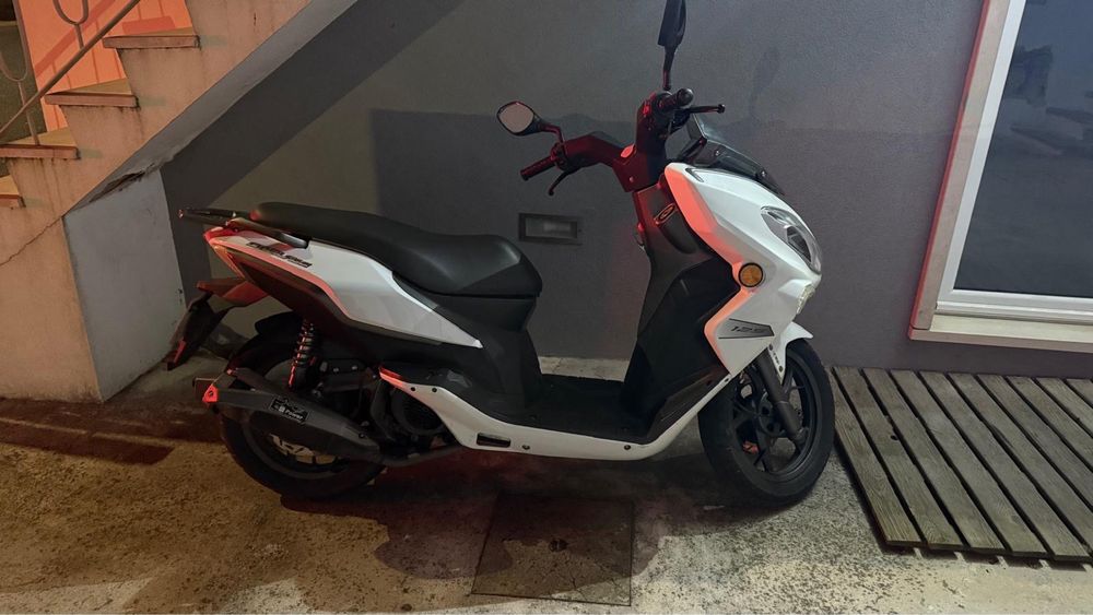 Cityblade Keeway 125cc 2019 – Apenas 11.000 km – Bom estado