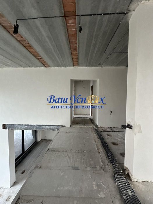 Продаж будинку з виходом на озеро у місті. село Крушинка.