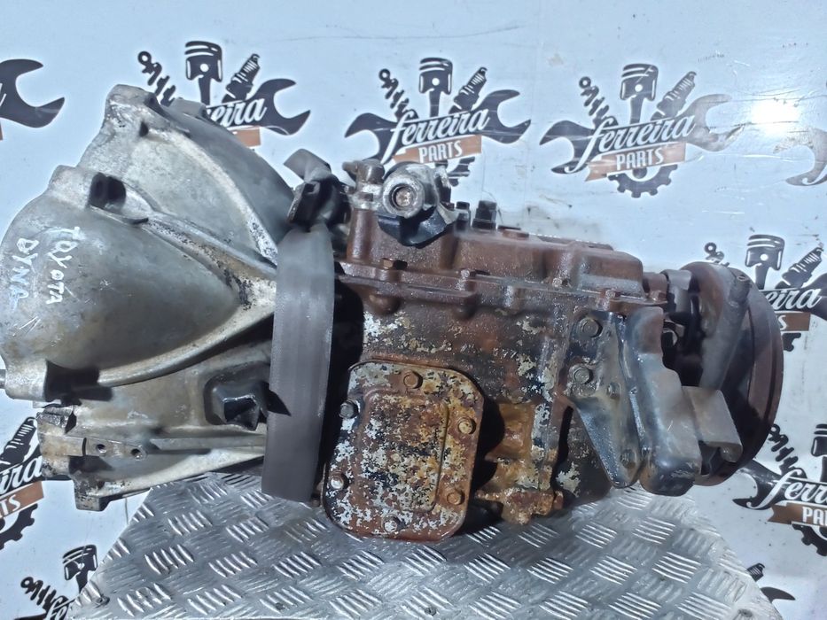 Caixa De Velocidades Toyota Dyna Bu30 Ref: S/ Ref