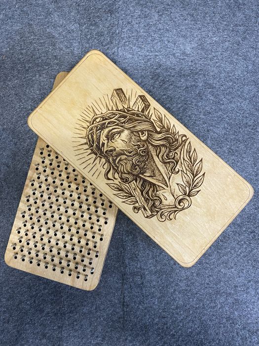 Доска садху. Доска с гвоздями. Доска для йоги