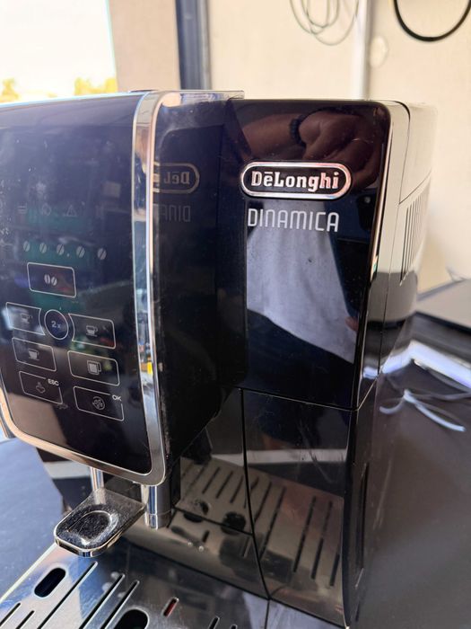 Maquina de Café DeLonghi Dinamica