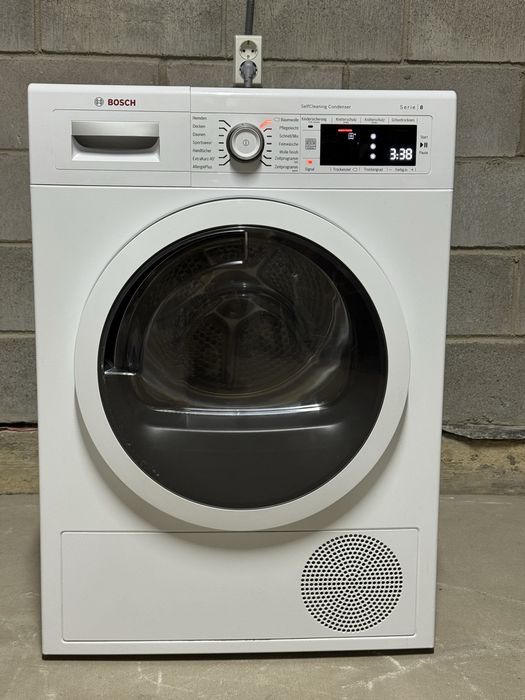 Сушильна машина Bosch WTW87541