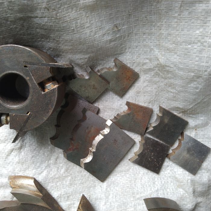 АКЦИЯ,.Комплект фрез и ножей для деревянных изделий:окна ,двери,и проч