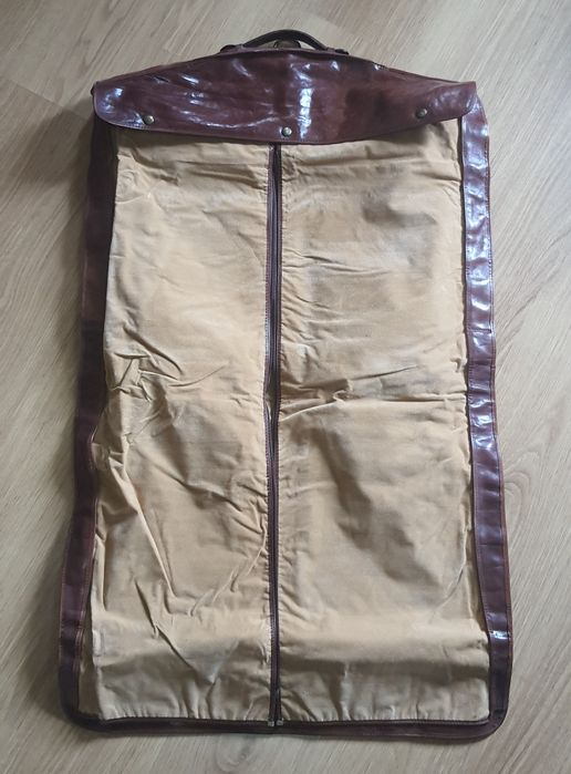 Porta Fatos em pele