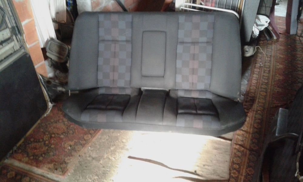 Vendo conjunto bancos e quartelas para mercedes c180/c200 / c220/ c250