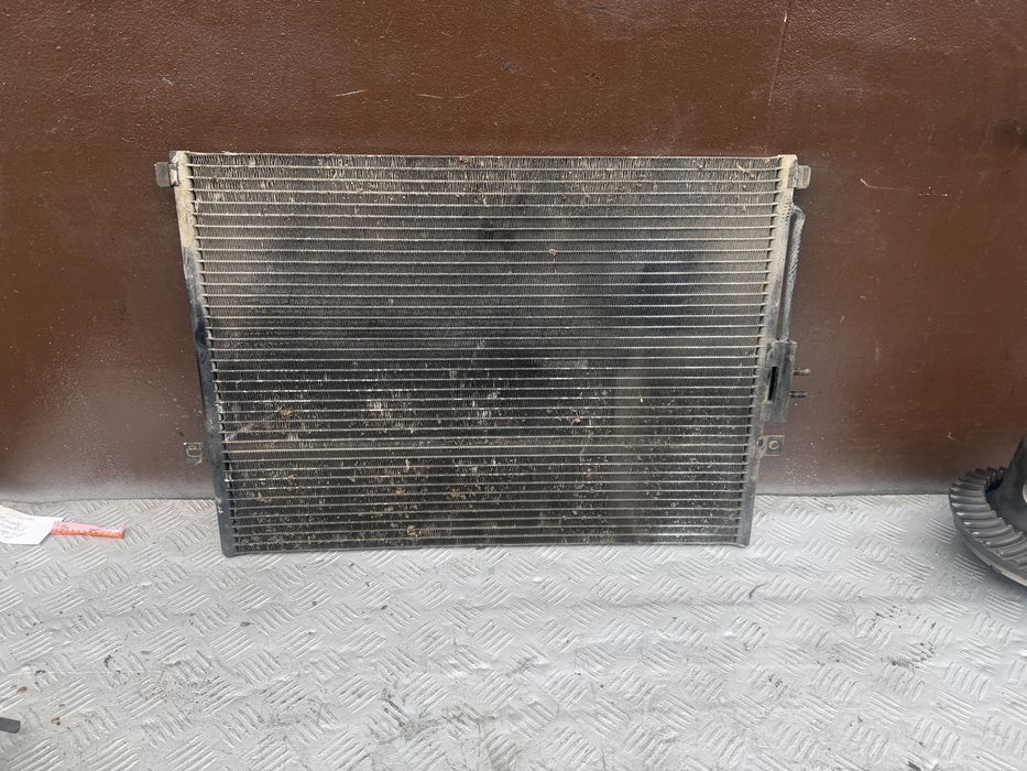 Радиатор кондиционера Джип чероки 04год jeep cherokee wj