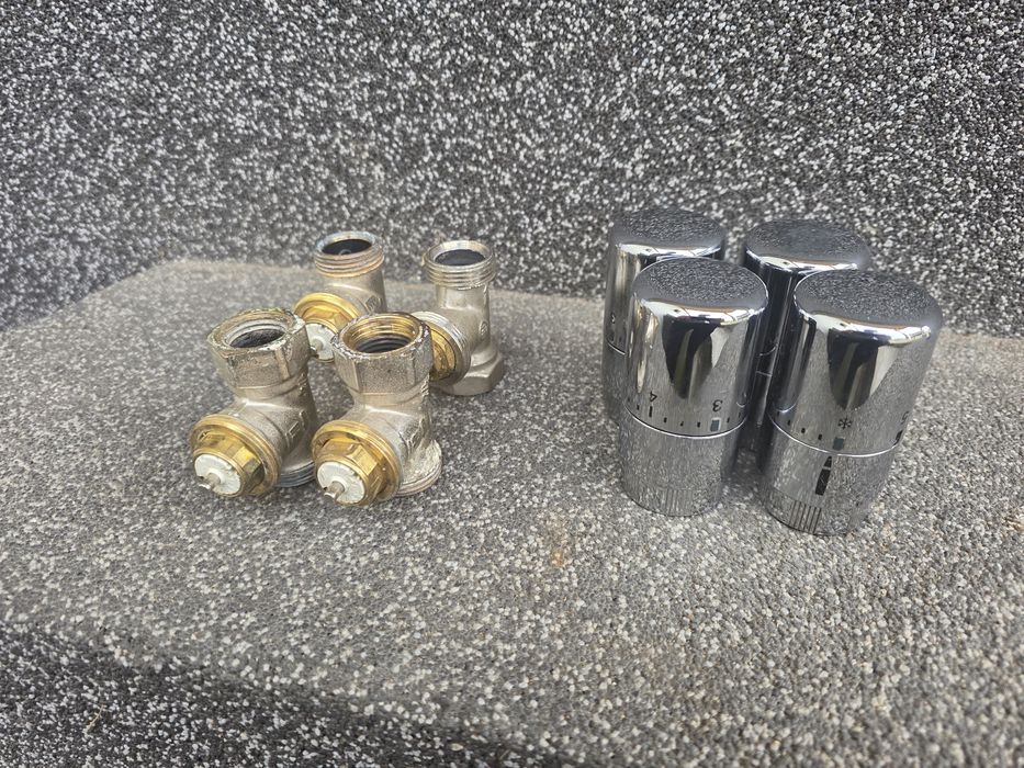 ZAWÓR termostatyczny grzejnikowy z nastawą wstępną PROSTY 1/2" M30x1,5