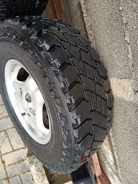 Pneus 245 75 r16 Cooper ST max