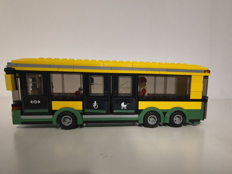 LEGO City autobus z zestawu 60154