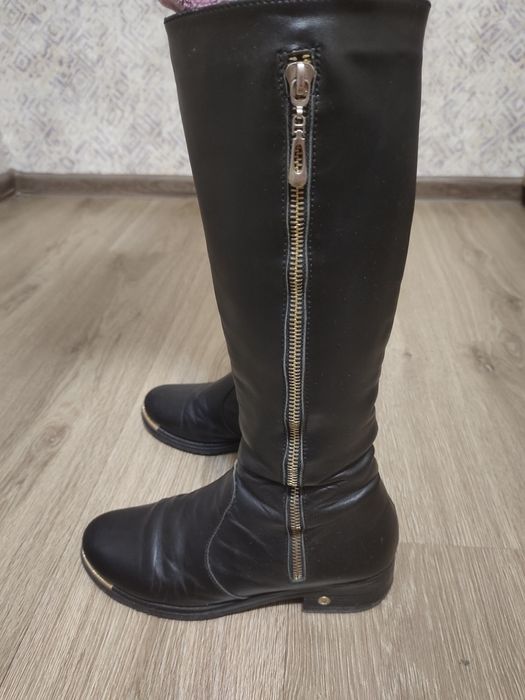 Сапоги осенние 36 р кожа