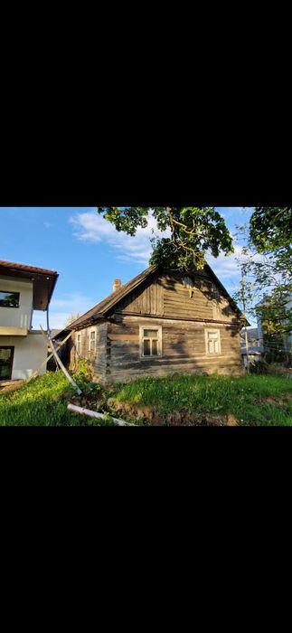 Drewniany dom do rozbiórki
