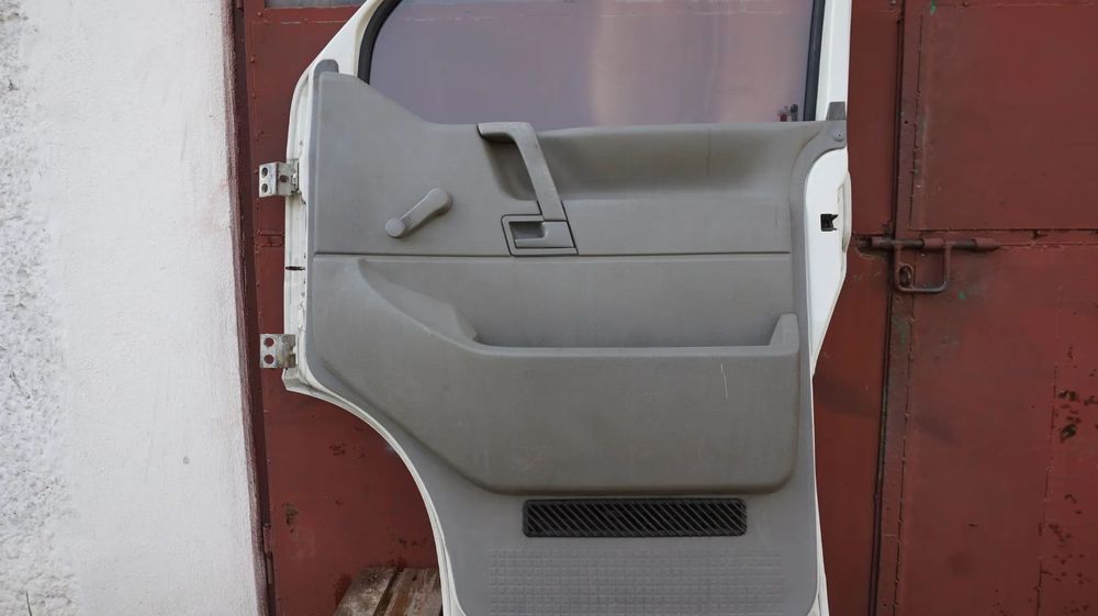Volkswagen Transporter T4 2.5TDI kieszen tapicerka boczek drzwi przedni prawy