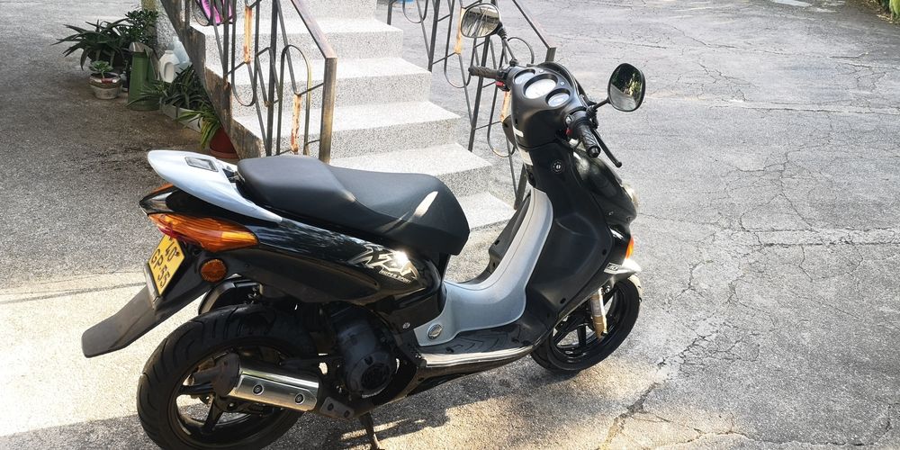 Scooter Honda X8R - S
