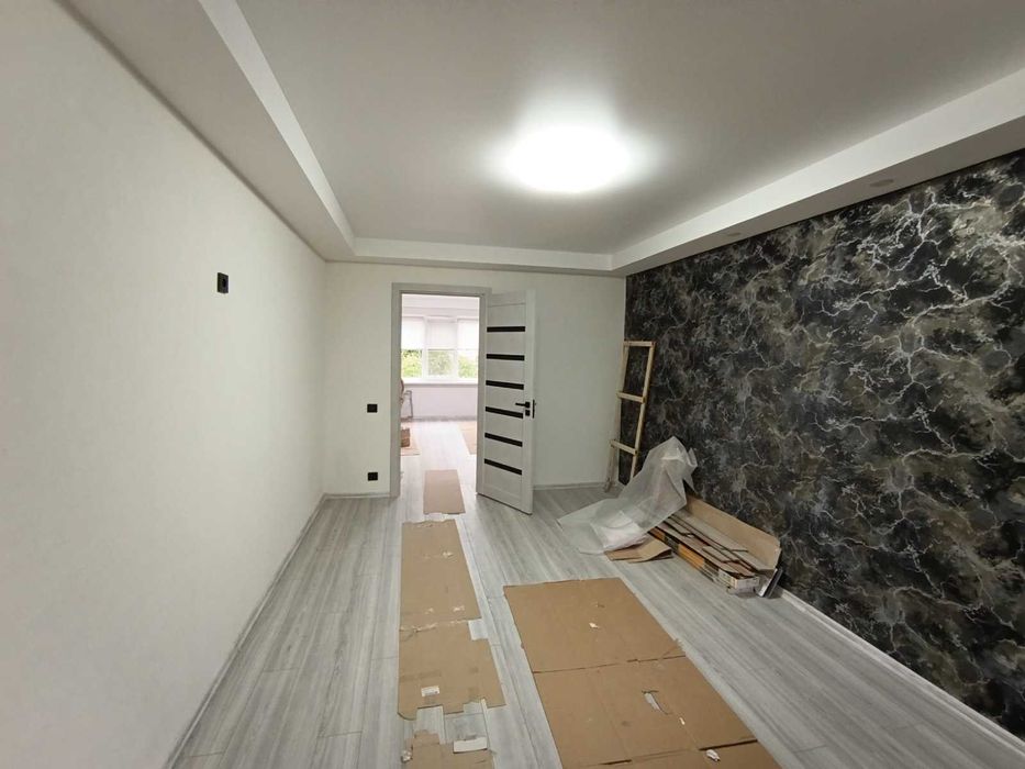 ПРОДАЖ 2-кімн. у центрі міста (А)