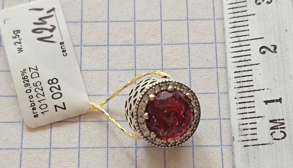 Charms z dużym rubinkiem Srebro 925 NOWE