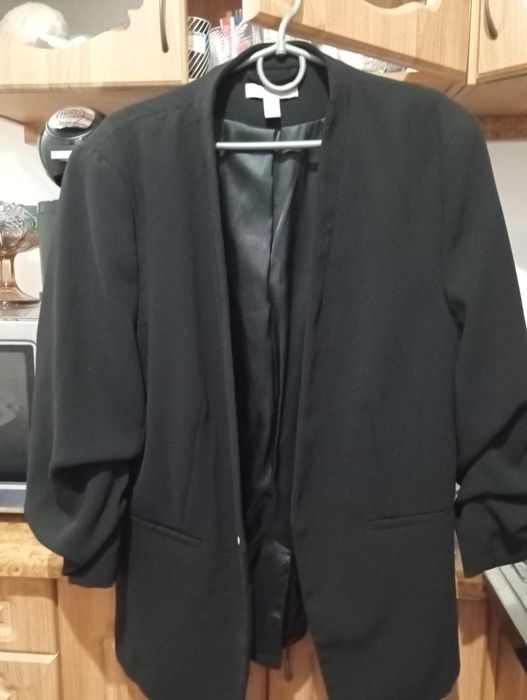 Піджак чорного кольору