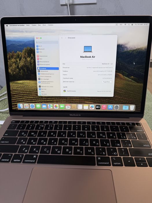 Apple MacBook Air 2018 13" 8/256GB стан 8/10 10900 грн.