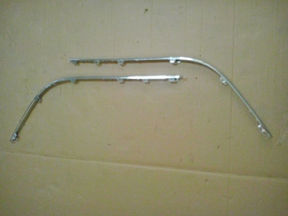 Frisos cromados do parachoques trás Vw Passat B6 2005-- NOVOS