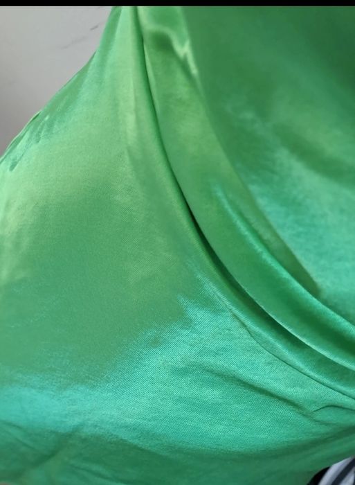 Zielona sukienka mini z wiskozy 34