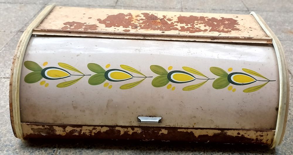 Caixa do pão para restaurar