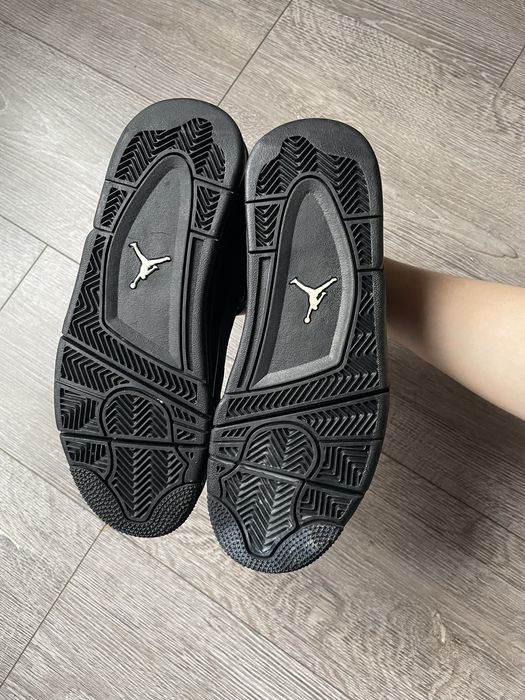 продам Nike Air Jordan 4 Black Camo розмір 39(25см)