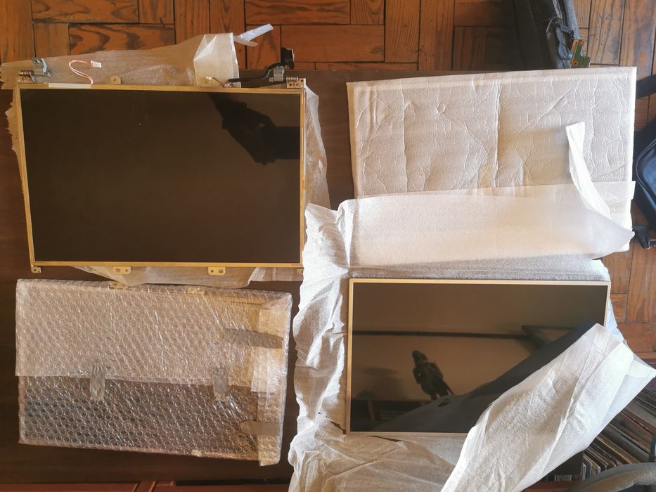 LCD de portáteis 15.4"64729768333697120