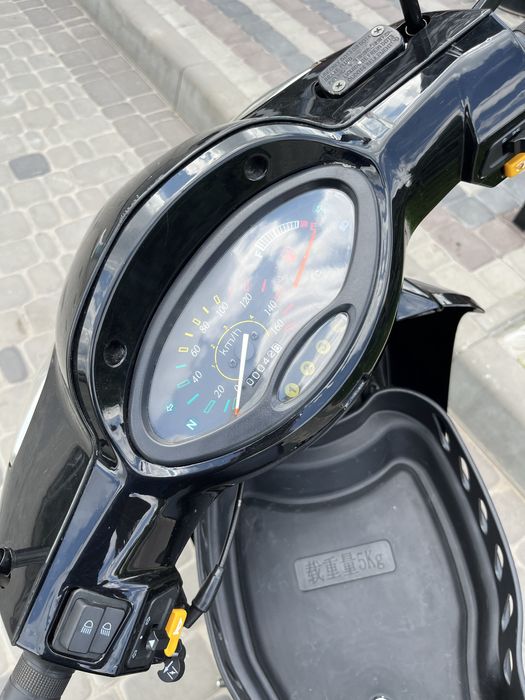 Продам мопед 110куб