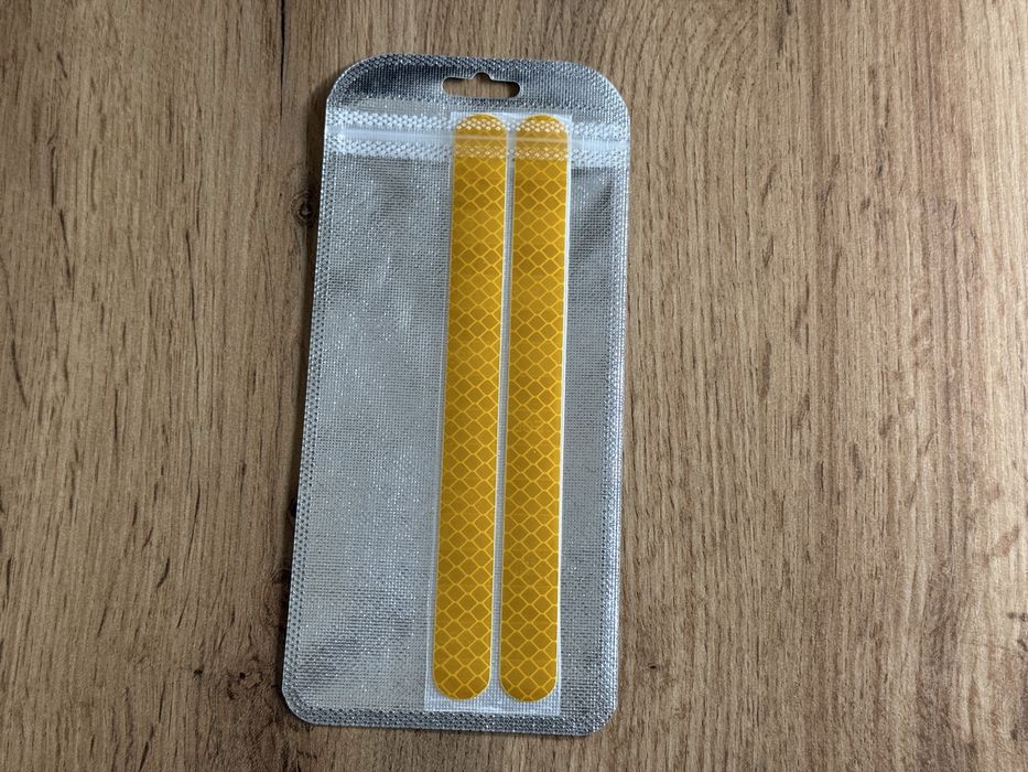 Odblaskowe naklejki, paski