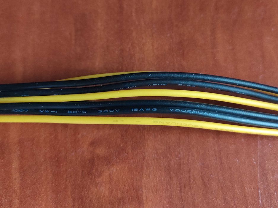 переходник с 6Pin на 8Pin (PCI-E GPU) для дополнит. питания видеокарты