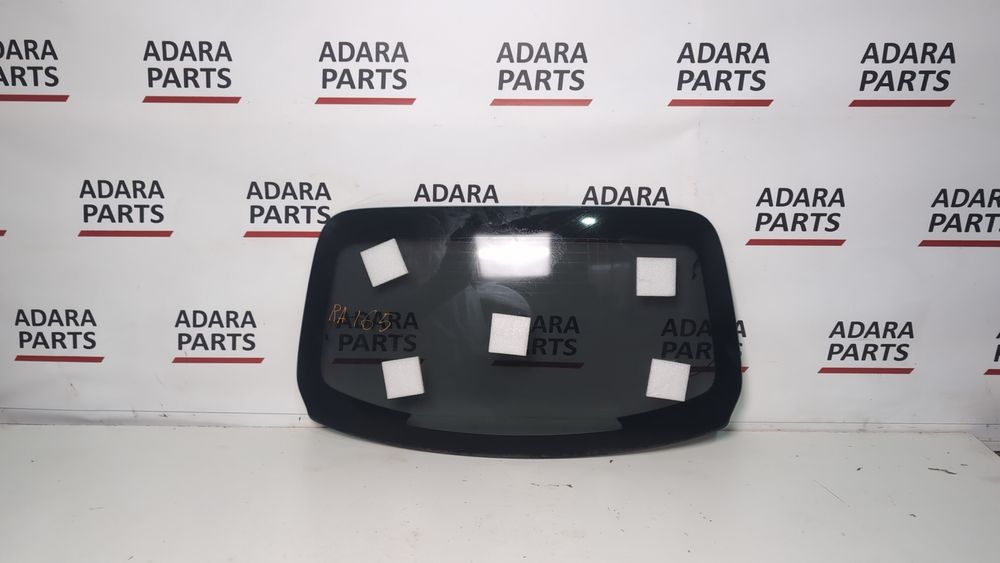 Скло заднє для Mercedes Benz C300 2015-2018